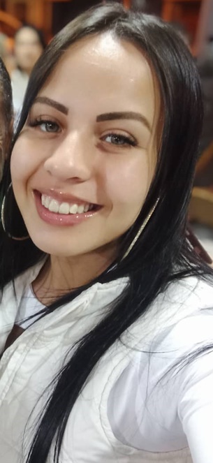 Cadela  bonita__Puta Cuzuda