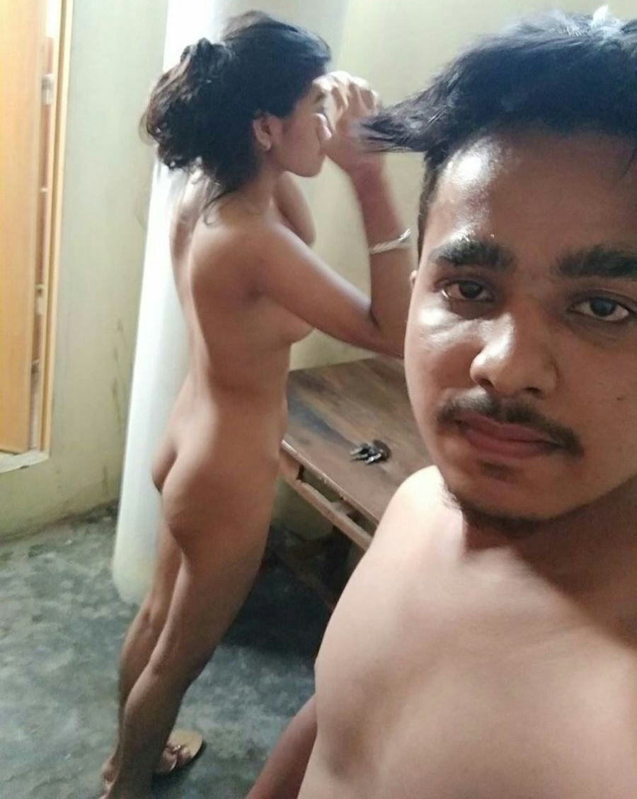 Indian cute lover leaked pics.